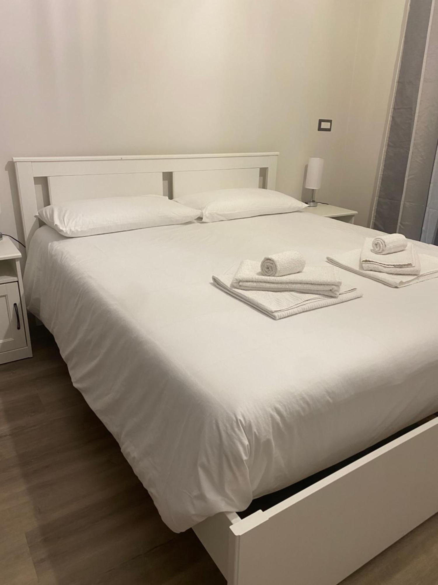 Bertora Center Apartment Genoa Bagian luar foto